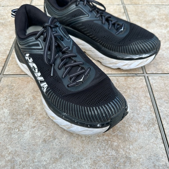 Hoka One One Bondi 7 Running Sneakers Shoes Black White Women's - Picture 7 of 11